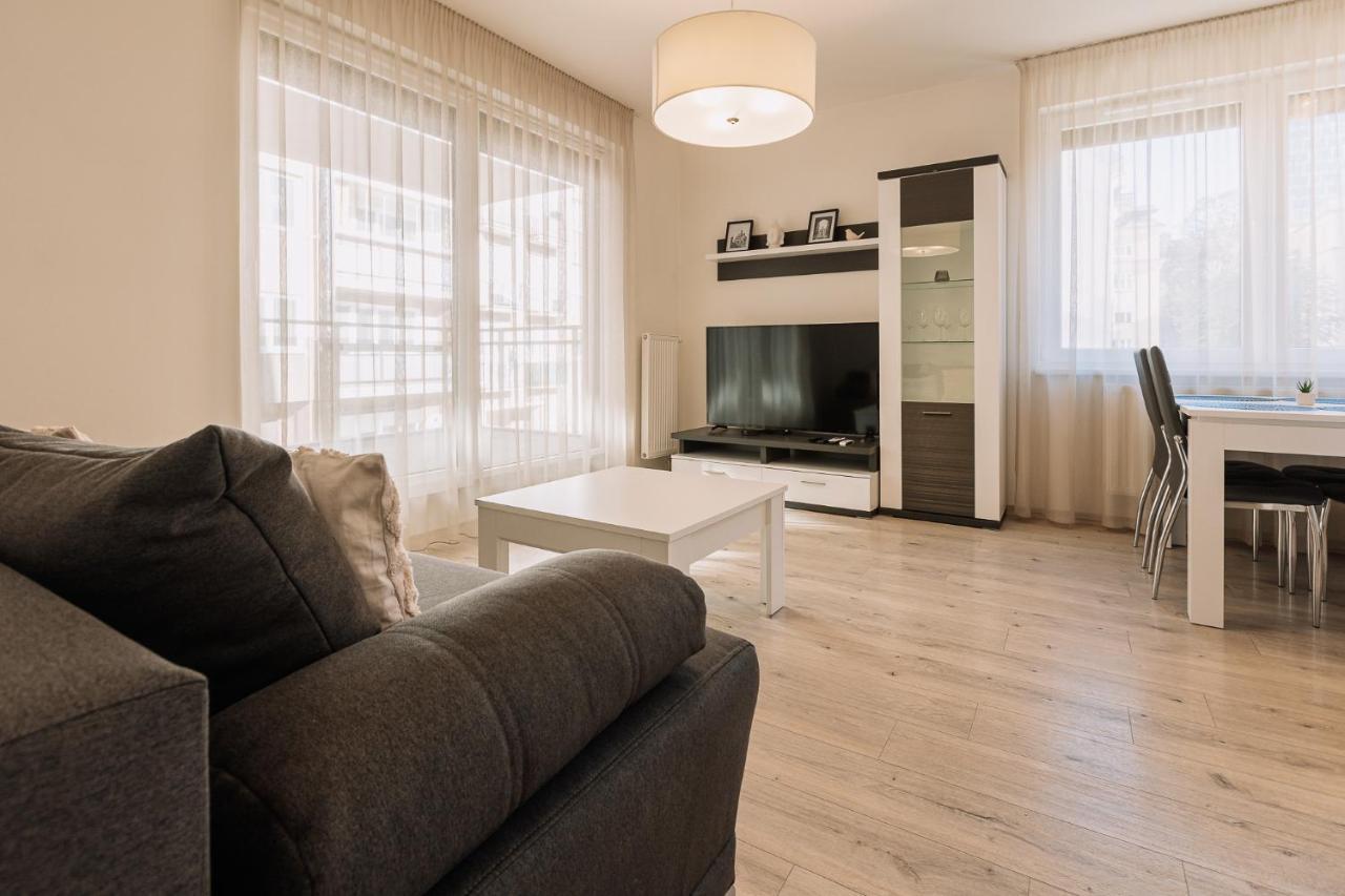 Skau 2 Old Town Family & Business Apartment 2 Floor Free Parking Bratysława Zewnętrze zdjęcie
