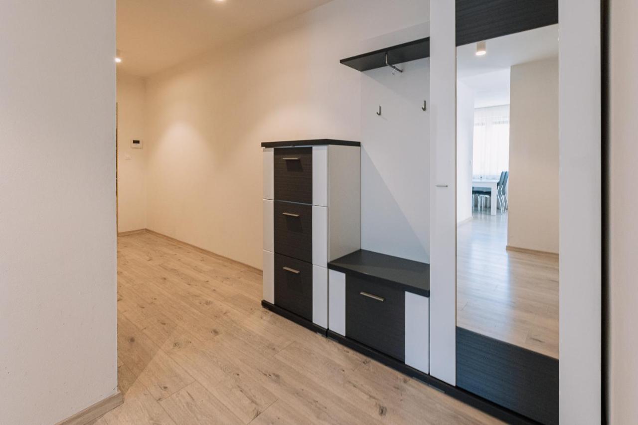 Skau 2 Old Town Family & Business Apartment 2 Floor Free Parking Bratysława Zewnętrze zdjęcie